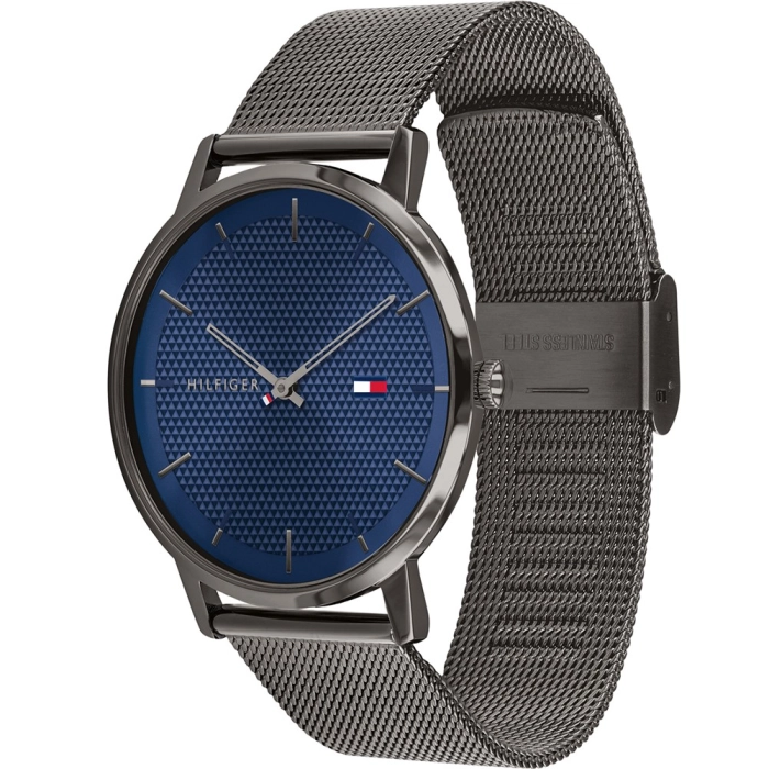 Tommy Hilfiger James